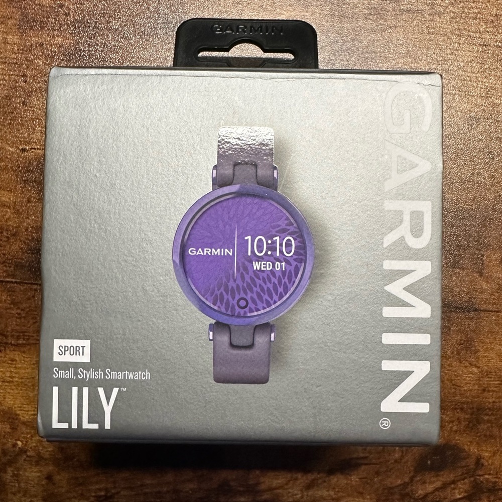 Garmin Lily Sport Smartwatch